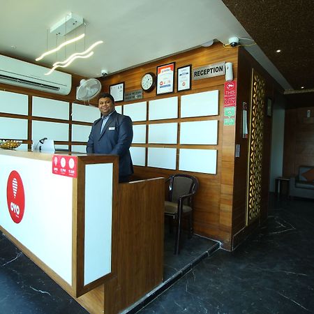 Oyo 8992 Hotel Kyra Ahmedabad Ngoại thất bức ảnh