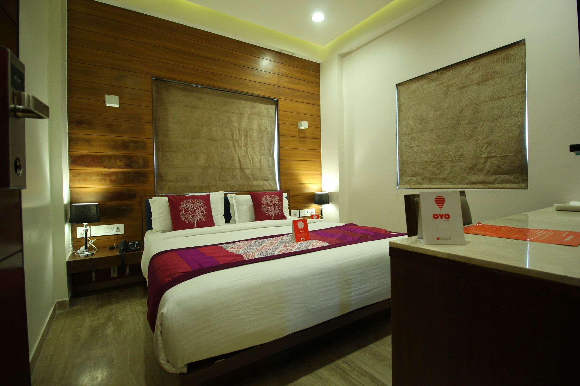 Oyo 8992 Hotel Kyra Ahmedabad Ngoại thất bức ảnh