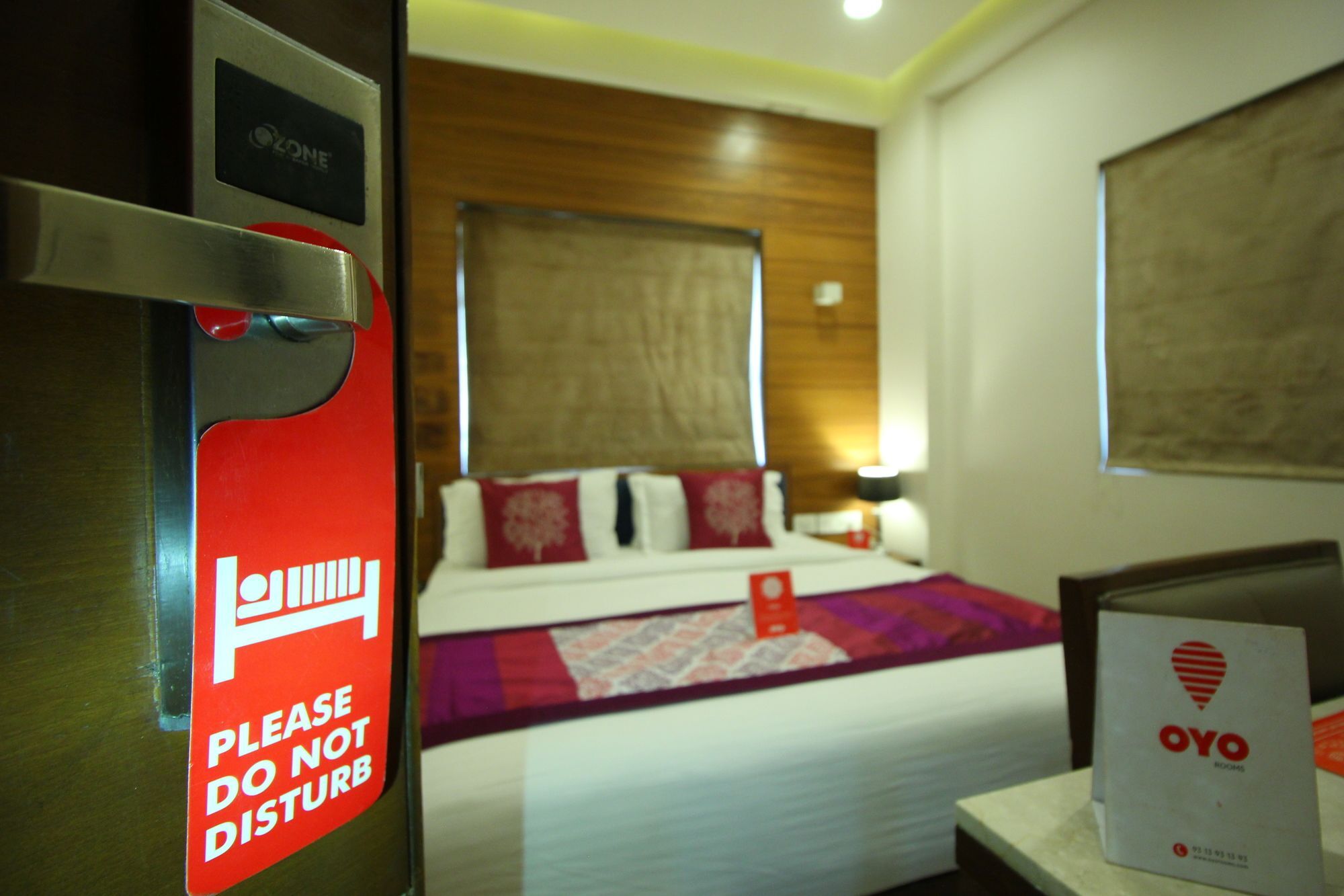 Oyo 8992 Hotel Kyra Ahmedabad Ngoại thất bức ảnh