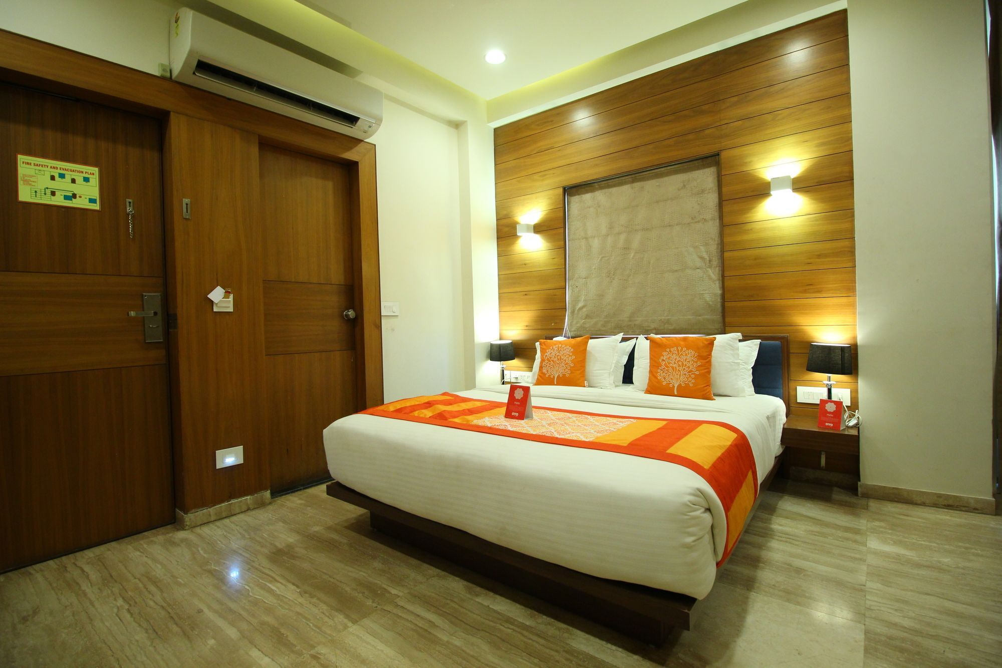 Oyo 8992 Hotel Kyra Ahmedabad Ngoại thất bức ảnh